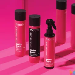 MATRIX Total Results Instacure wygładzający spray do włosów łamliwych i wysokoporowatych 200ml