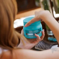 WELLNESS PREMIUM PRODUCTS Deep Hydrating maska głęboko nawilżająca do włosów 500ml + 4 ampułki 10ml GRATIS