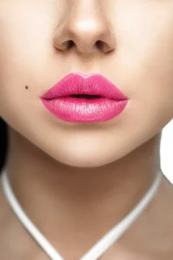 WTB Professional pomadka do ust 5w1 #Strawberry candy (zmieniająca kolor)